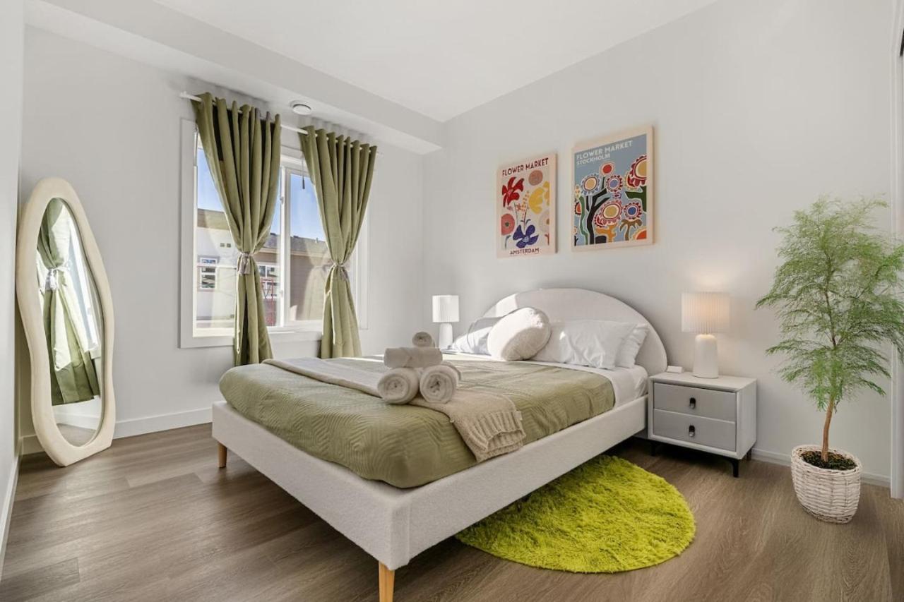 New Luxury Rated Aspen Home, Incl. Free Banff Pass Holiday home *